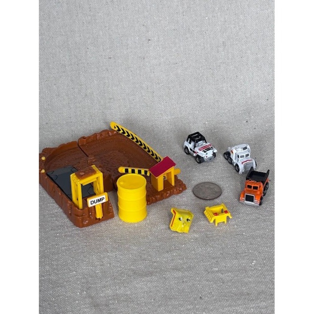 Micro Machines Construction Set Mini Vehicles Dump‎ Truck Playset Toy Lot